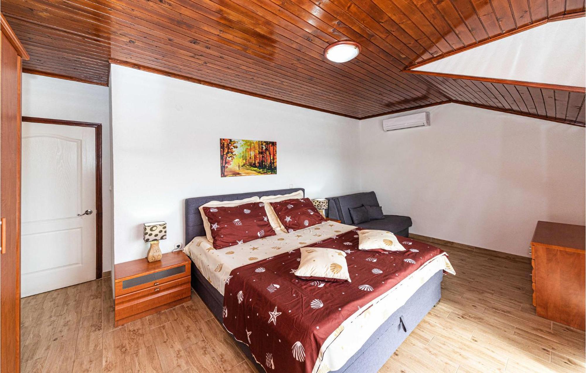 Nice Apartment In Kastel Stafilic With Sauna Kaštela Extérieur photo